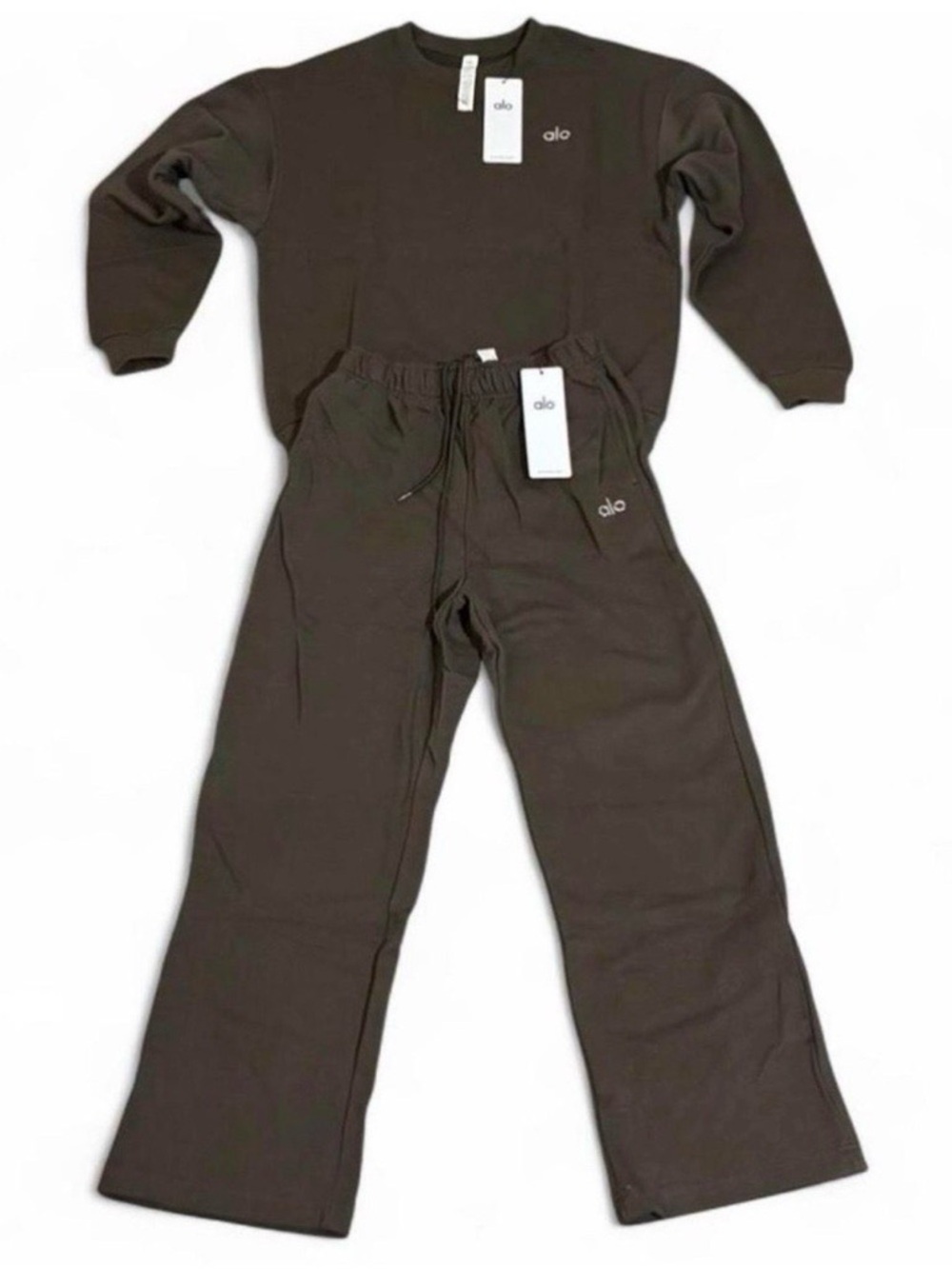 ALO Yoga Espresso Brown Crewneck Sweatshirt and Sweatpants Set